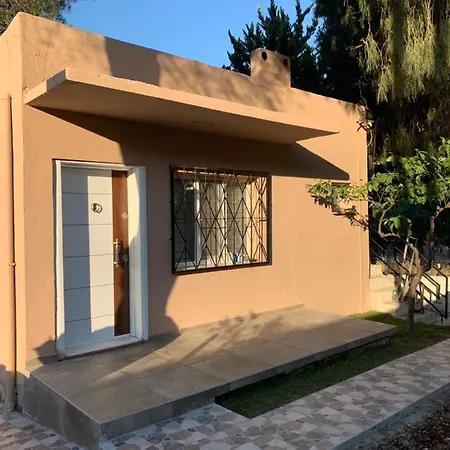 别墅 Urla Iskele Muhtesem Konum Denize 30 Saniye- Great Location, Very Close To The Sea 代尼兹利