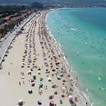 Urla Iskele Muhtesem Konum Denize 30 Saniye- Great Location, Very Close To The Sea