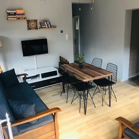 Urla Iskele Muhtesem Konum Denize 30 Saniye- Great Location, Very Close To The Sea *