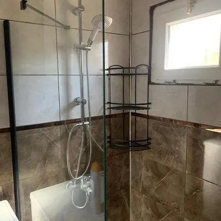 Urla Iskele Muhtesem Konum Denize 30 Saniye- Great Location, Very Close To The Sea * 代尼兹利