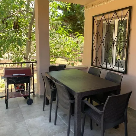 Urla Iskele Muhtesem Konum Denize 30 Saniye- Great Location, Very Close To The Sea 代尼兹利