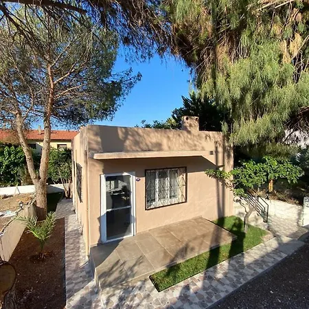 Urla ıskele Muhteşem Konum Denize 30 Saniye Villa